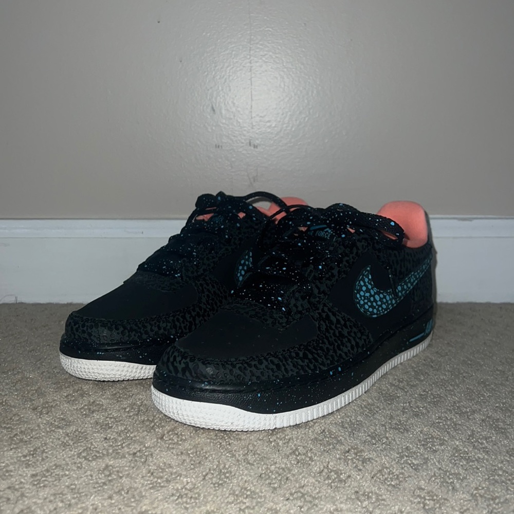 Nike Air Force 1 Pinnacle QS (GS) Size 5Y Blk/Lagoon Crimson AJ4234 002 Easter